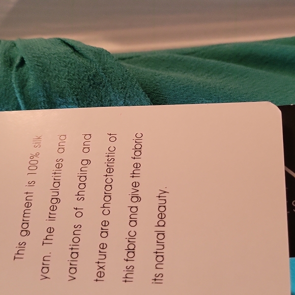 Dress - Picture 5 of 6